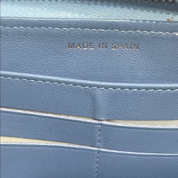 CHANEL Light Blue Denim Quilted Wallet - Picture 6 of 12